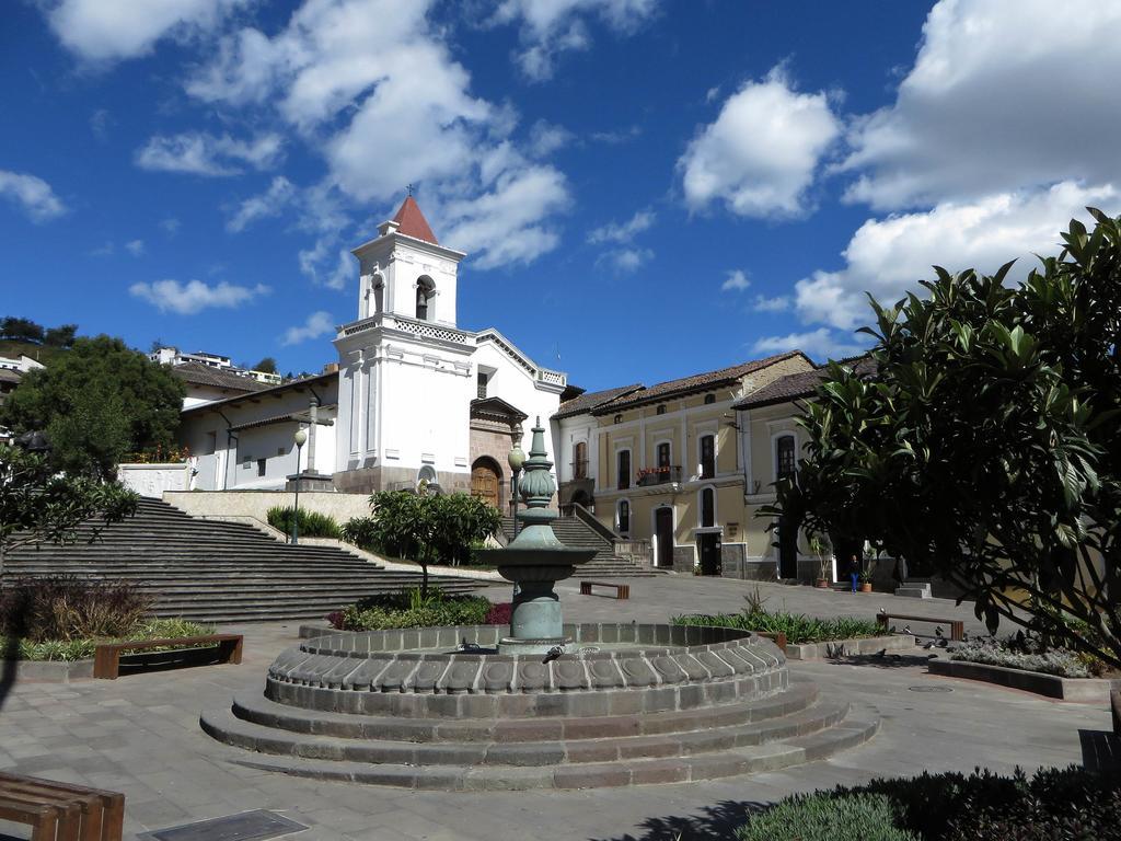 San Blas House & Suites Quito Exterior photo