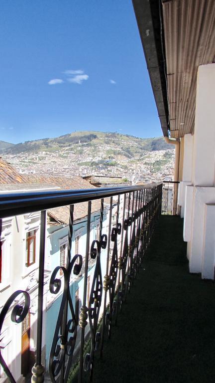 San Blas House & Suites Quito Exterior photo